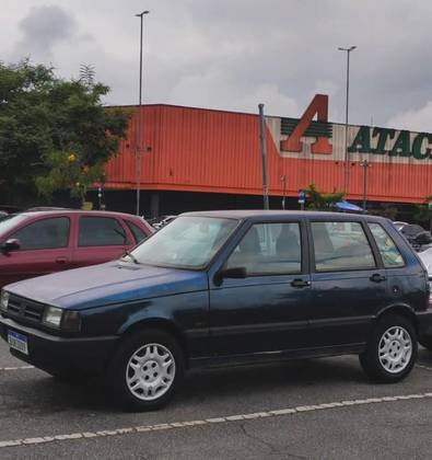 FIAT UNO 1.0 MPI MILLE ELX 8V GASOLINA 4P MANUAL FIAT UNO 1.0 MPI MILLE ELX 8V GASOLINA 4P MANUAL